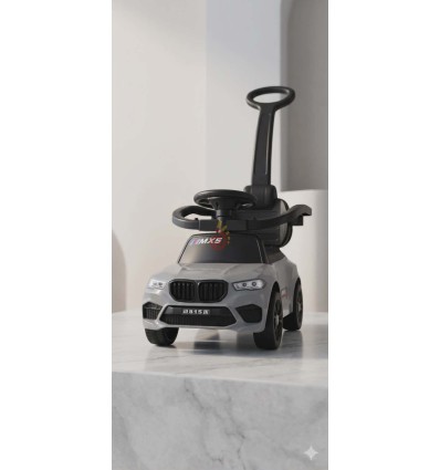 Քշվող Մերսեդես մեքենա բռնակով